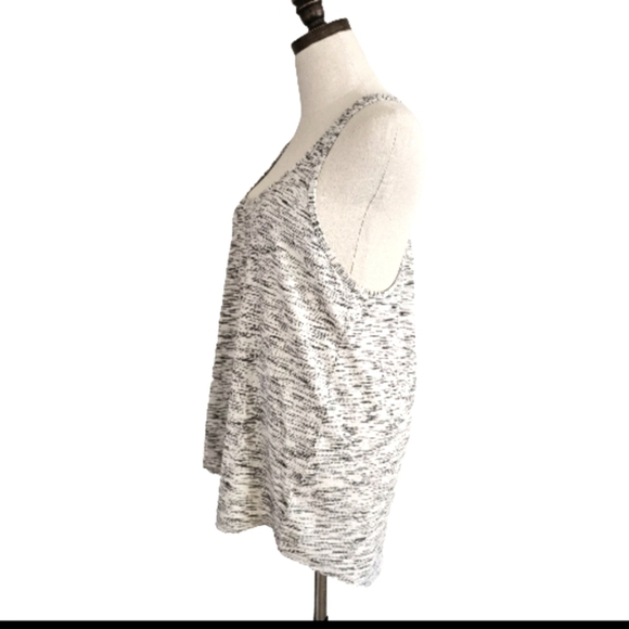 Lululemon Heathered Gray Workout Yoga Gym Essential Pleated Back Tank Top Sz 10 - Picture 6 of 10